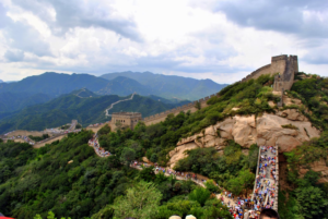 China Faces Hurdles in Reviving Foreign Tourism as Visitor Numbers Lag Behind Pre-Pandemic Levels